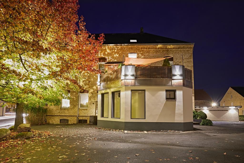 Hotel Zur Wartburg Rheda-Wiedenbrück Exterior foto